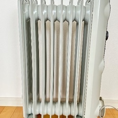 デロンギオイルヒーター　安全機能付き(8〜10畳用)の画像