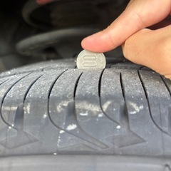 タイヤの溝詳細の画像