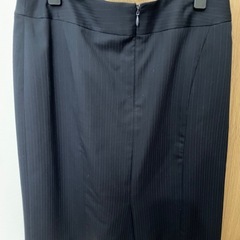 スーツ上下　レディースの画像