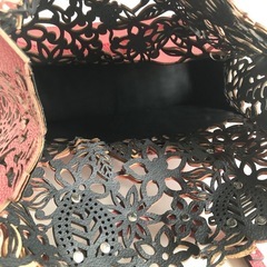 M【中古品】カットワーク 肩掛けバッグ トートバッグ キャンパスバッグ レッド レザー調 レディースの画像