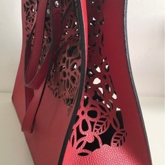 M【中古品】カットワーク 肩掛けバッグ トートバッグ キャンパスバッグ レッド レザー調 レディースの画像