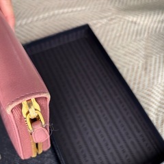 PRADA サフィアーノの画像