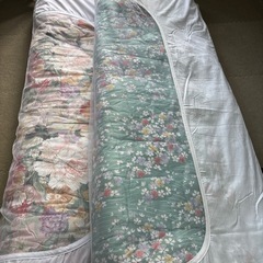 【お取引中】 掛け布団６枚の画像