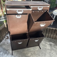棚　物入れの画像