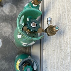 液化炭酸ガスボンベ 3個セット 空容器  動作未確認の画像