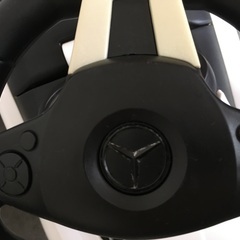 乗って遊べる　ベンツ　足蹴り　車の画像