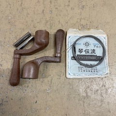 和楽器 琴（箏） チューナー付き ケース入り 通電未確認 現状渡し ネーム入りの画像