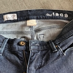 GAP スキニージーンズ　デニムの画像