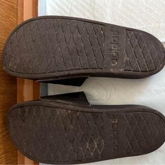 adidas サンダル黒の画像