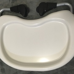 カトージ　ベビーバウンサー、バウンサーテーブルセット　の画像