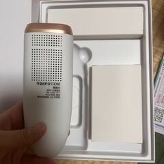 【ほぼ未使用】YUNDOO 脱毛器 冷感IPL 光美容器 男女兼用 家庭用 ホワイト×ゴールド ✨ 京王線駅受け渡し可／配送可（送料実費）の画像