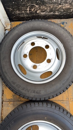 トラック用スタッドレス