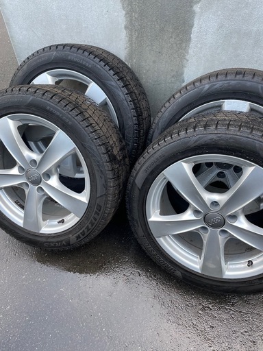 アウディTT 純正ホイール　スタッドレスタイヤ245/45R17 VRX3