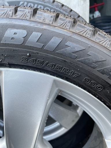 アウディTT 純正ホイール　スタッドレスタイヤ245/45R17 VRX3