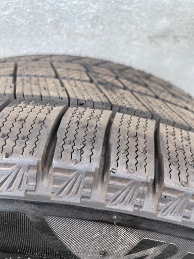 アウディTT 純正ホイール　スタッドレスタイヤ245/45R17 VRX3