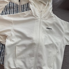 17  テニスウェア　スポーツウェアの画像