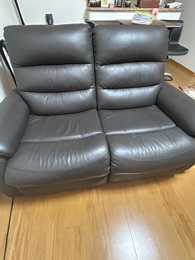 明日２３日、２４日引取りできる方‼️連絡ください‼️ NITORIニトリ Nビリーバ　電動リクライニングソファ