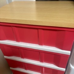 4段ボックスの画像