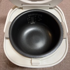 炊飯器の画像