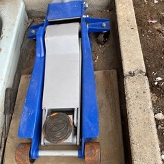 ガレージジャッキ　フロアジャッキの画像