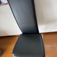 ボーコンセプトの
ダイニングテーブル用椅子です。の画像