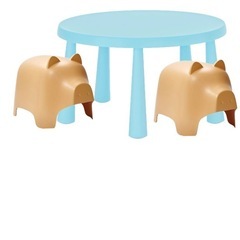 IKEA マンムット子供用テーブル　の画像