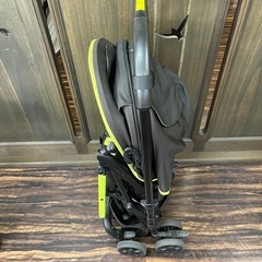 ベビーカーの画像