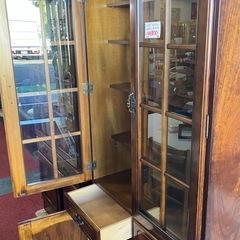 カリモク　コロニアル　カップボード　食器棚　 の画像