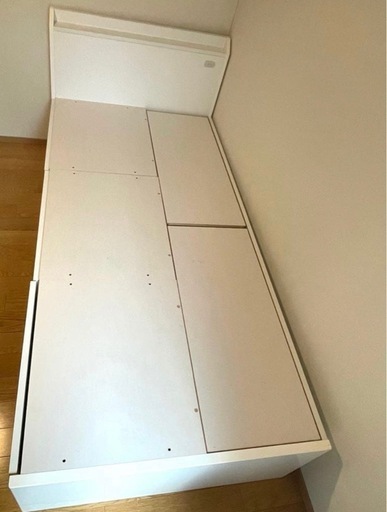 ニトリシングルベッドフレーム　収納付き