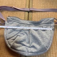 adidasバックの画像