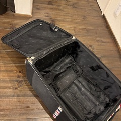 旅行用キャリーケースの画像