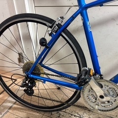 GIANT ESCAPE 青 ジャイアントのクロスバイク の画像