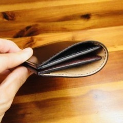 札入れ 最高級コードバン ブラック 手縫い 二つ折り 札バサミ マネークリップ 薄財布の画像