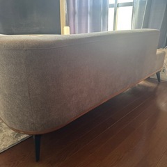 大型ソファーの画像