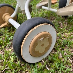 持ち手付き三輪車の画像
