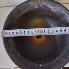 陶器植木鉢　使用済みの画像