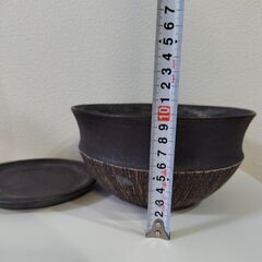 陶器植木鉢　使用済みの画像