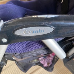 combi  ベビーカーの画像