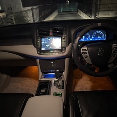 トヨタクラウンハイブリッドの画像