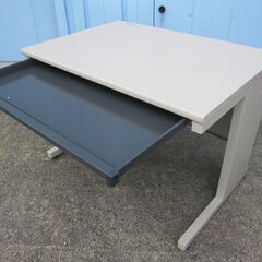 事務机　平デスク　1000ｘ700ｘ700　ニューグレー　コクヨ製　　　　の画像
