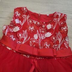 子供服 女の子 レッド刺繍 ドレス 120 130cm 赤 発表会 結婚式 チュールの画像
