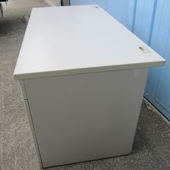 事務机　片袖デスク　鍵なし　ニューグレー　1400ｘ700ｘ700　コクヨ製の画像