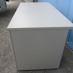 事務机　片袖デスク　鍵あり　1400ｘ700ｘ700　コクヨ製　ニューグレー　の画像