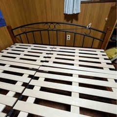 ベッドフレーム　200✖️140の画像