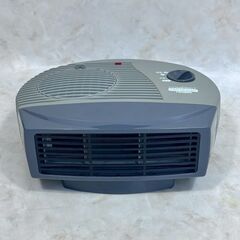 A8144【お買い得商品‼】TWINBIRD ツインバード 電気ストーブ ストーブ 電気ヒーター ヒーター 暖房家電 400w 足暖房 シンプル デスク回り 足元 軽量 FH-4141の画像