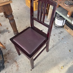 無料　ピアノ　背もたれ付き椅子の画像