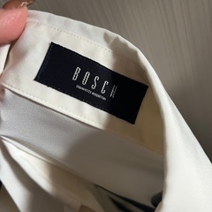 BOSCHボッシュ　フリルブラウスの画像