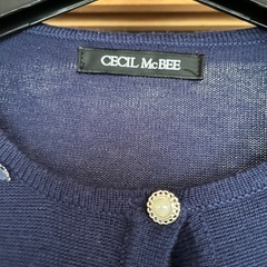 セシルマクビー　ネイビー　カーディガン　サイズMの画像