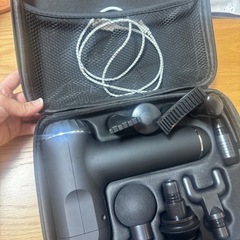 マッサージ ガン ケース付き 美品 の画像