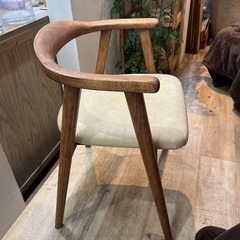 ダイニングチェアの画像